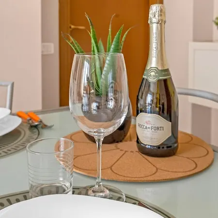 Pe19 - Bright & Modern With Park View - * Mailand
