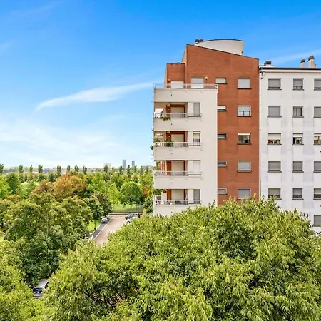 Apartment Pe19 - Bright & Modern With Park View - *